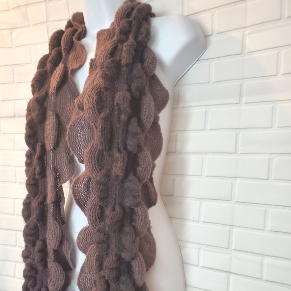 Deep Violet Purple Yarn Fringe Scarf - Picture 2 of 9